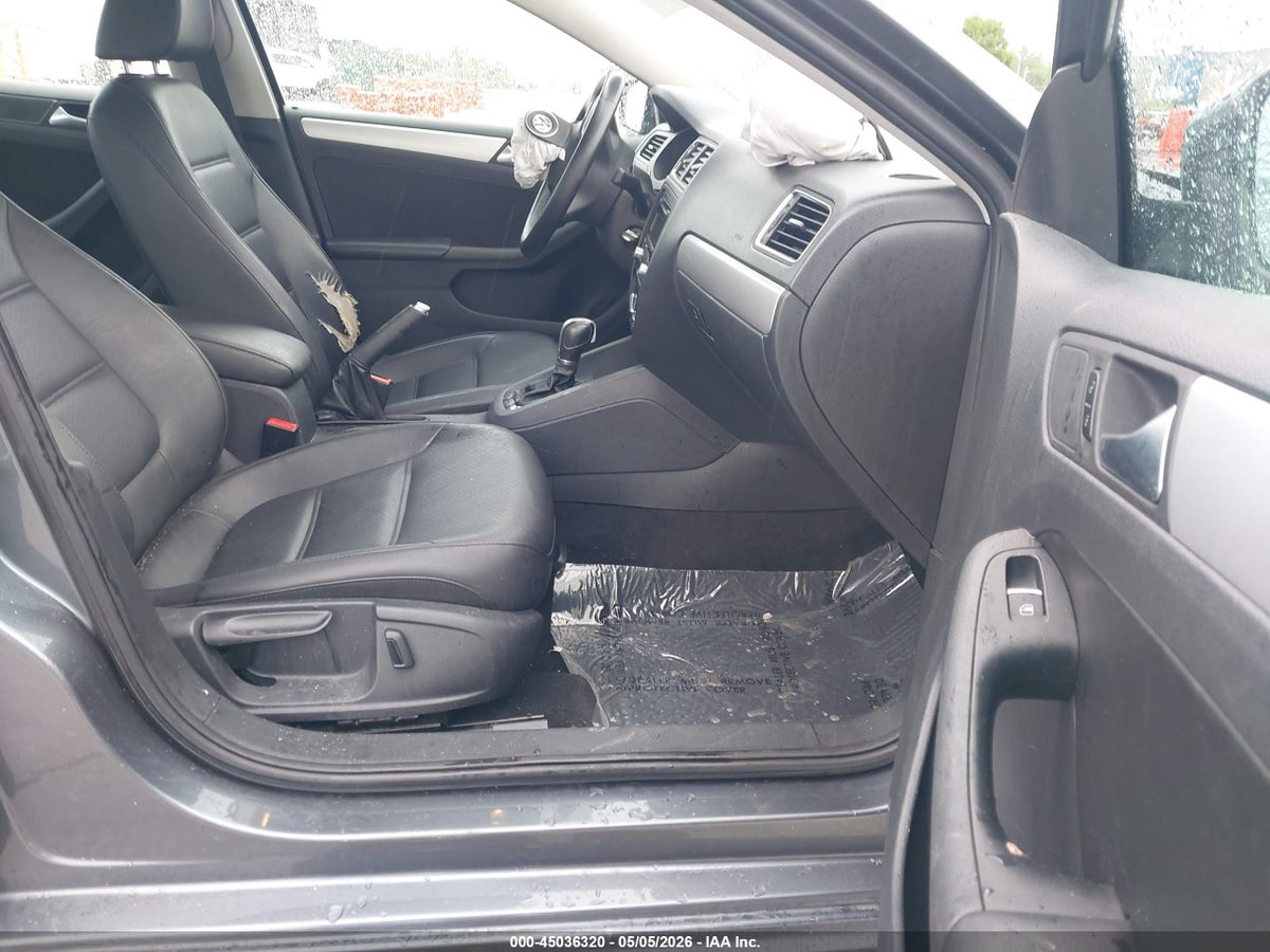 2013 VOLKSWAGEN JETTA 2.5L SE — снимка 5