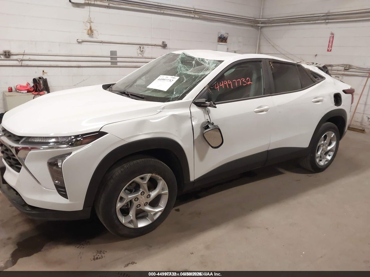 2025 CHEVROLET TRAX FWD LS