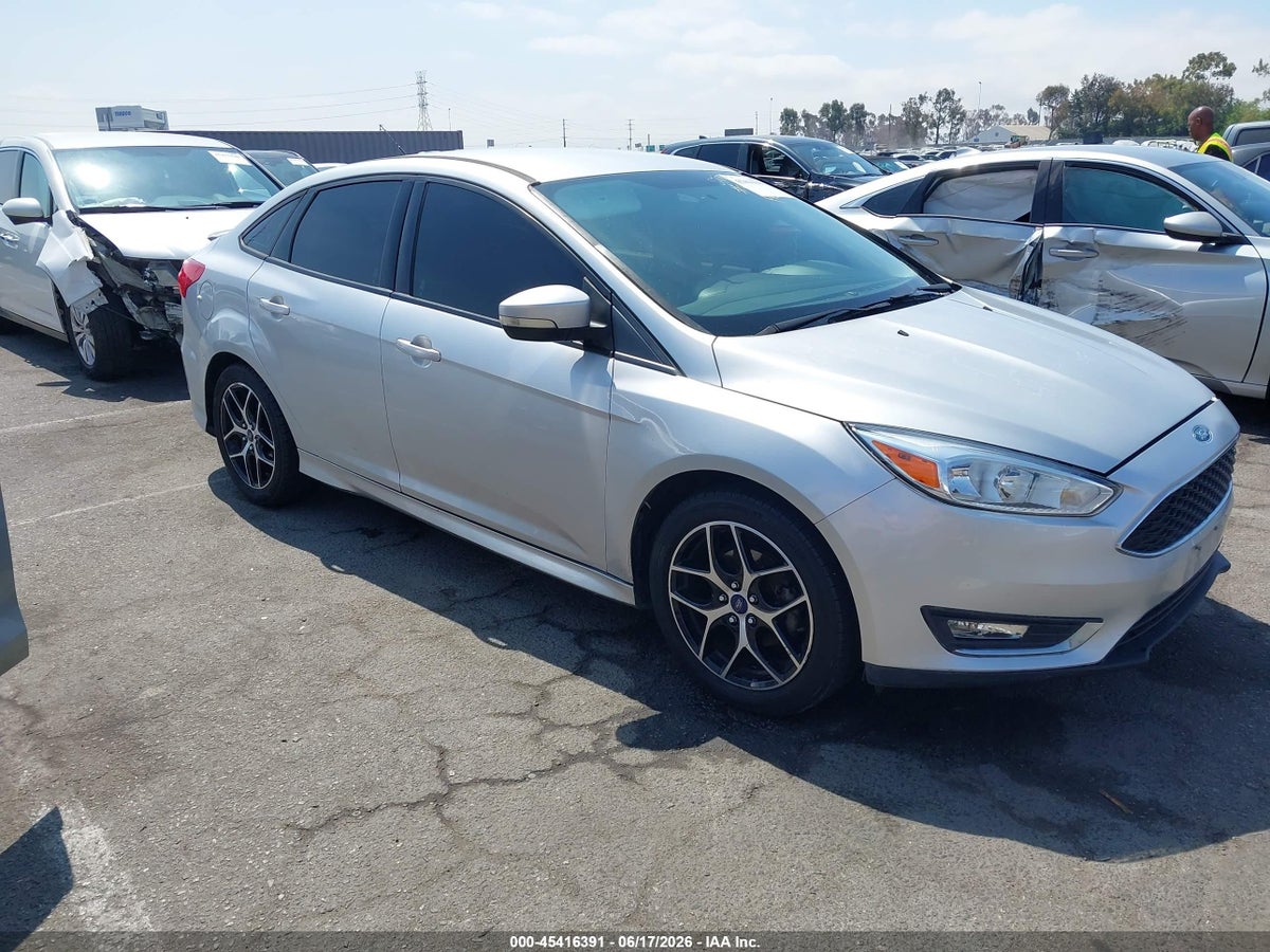 2016 FORD FOCUS SE