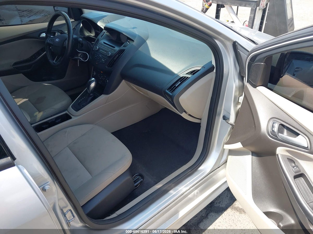 2016 FORD FOCUS SE — снимка 5
