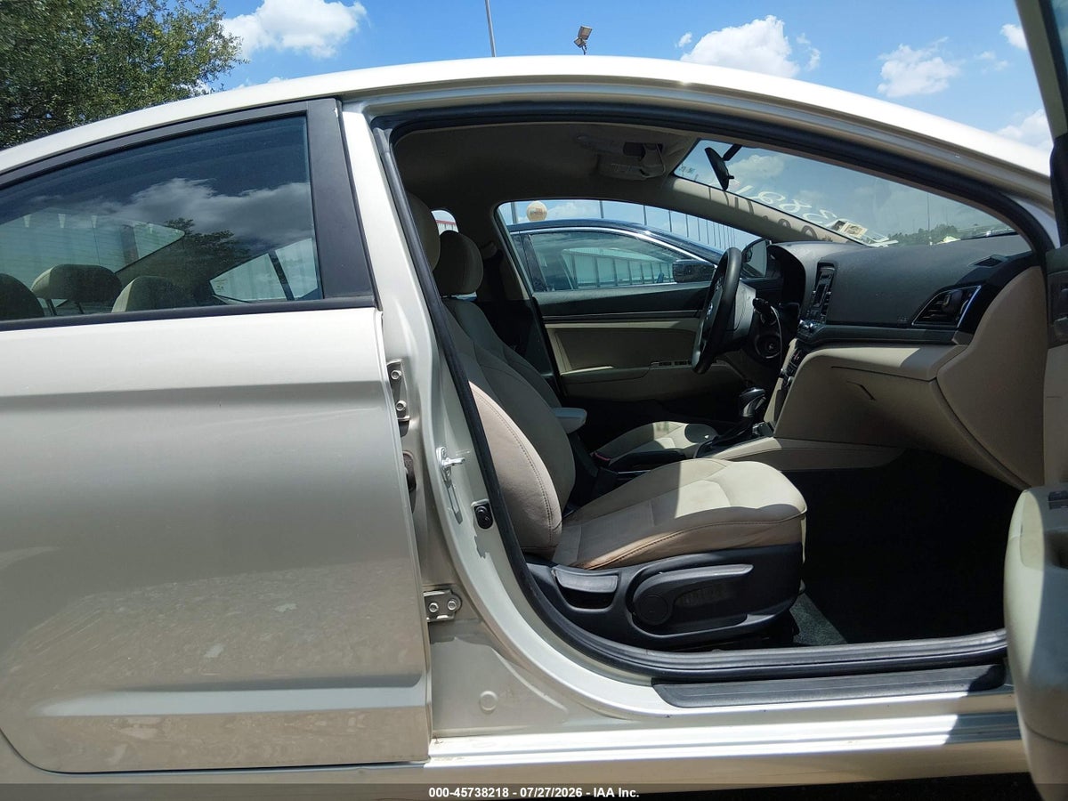 2017 HYUNDAI ELANTRA SE — снимка 5