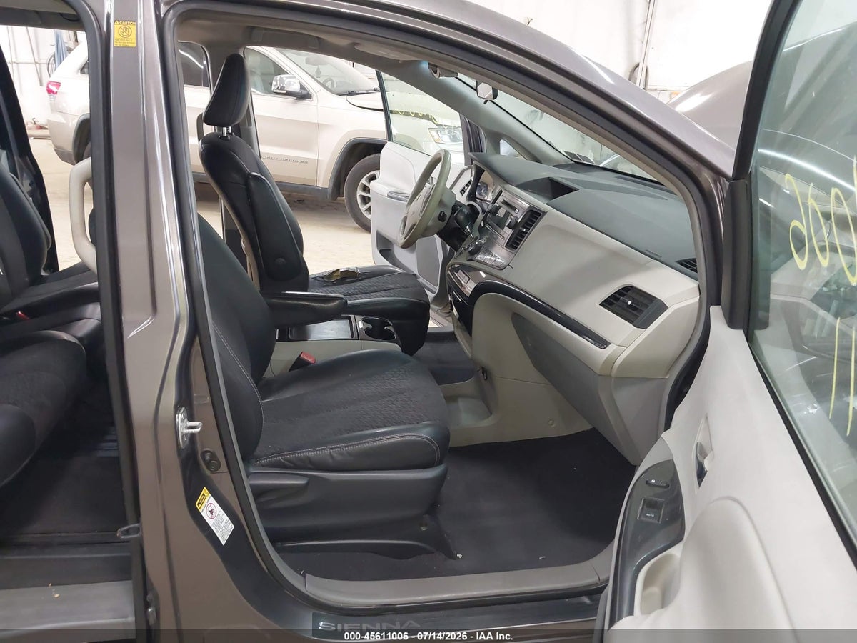 2011 TOYOTA SIENNA SPORT — снимка 5