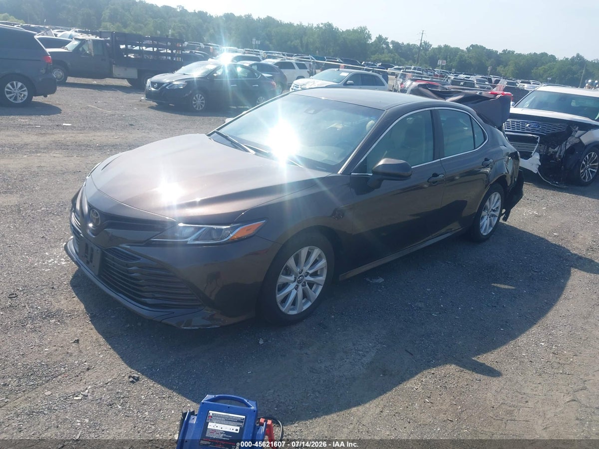 2018 TOYOTA CAMRY LE — снимка 2