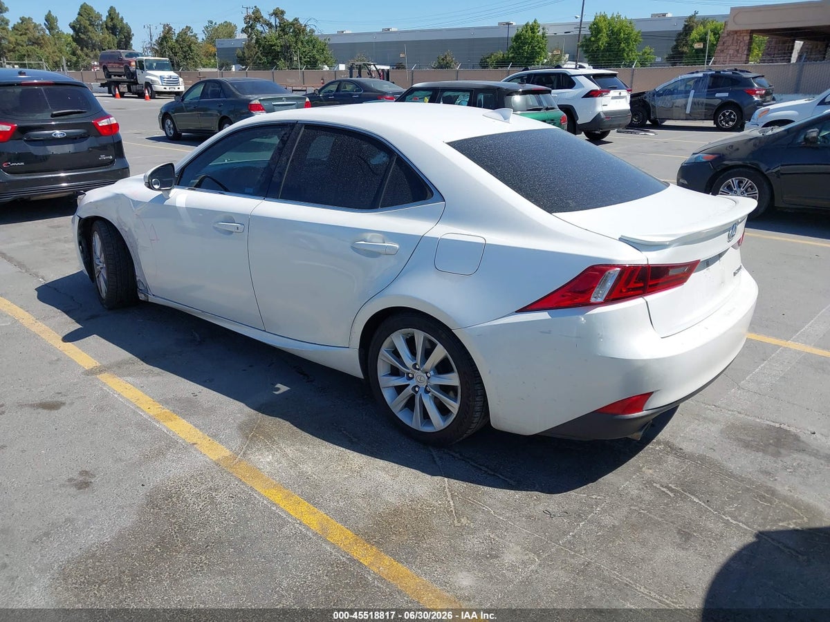 2016 LEXUS IS 200T — снимка 3