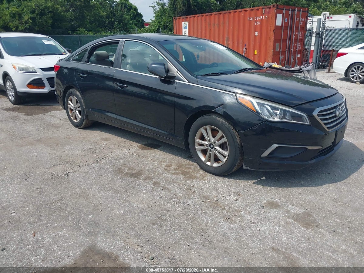2017 HYUNDAI SONATA SE