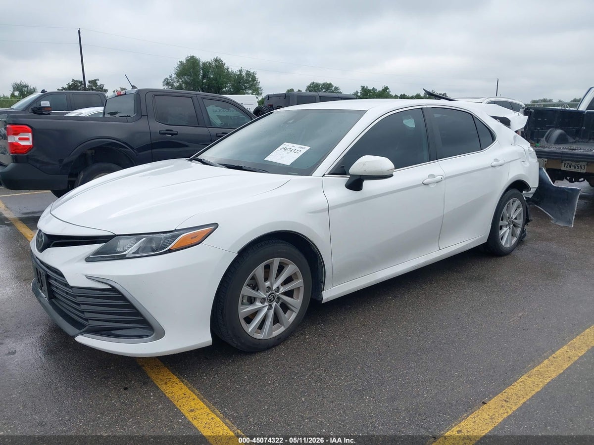 2022 TOYOTA CAMRY LE — снимка 2