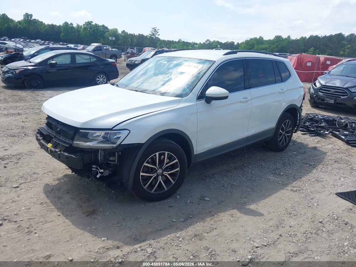 2020 VOLKSWAGEN TIGUAN 2.0T SE/2.0T SE R-LINE BLACK/2.0T SEL — снимка 2