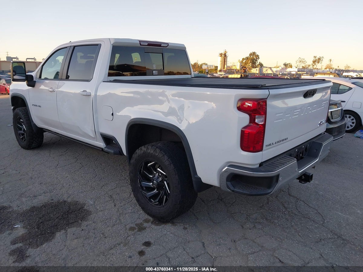 2021 CHEVROLET SILVERADO 2500HD — снимка 3