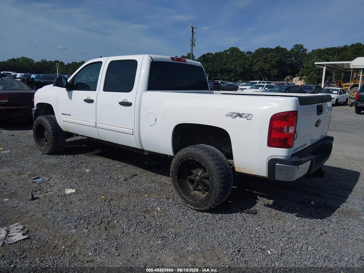 2014 CHEVROLET SILVERADO 2500HD LT — снимка 3
