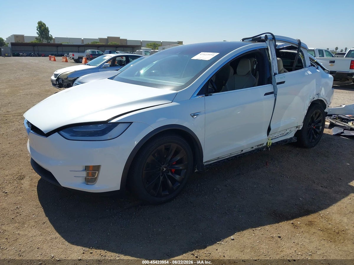 2016 TESLA MODEL X 60D/70D/75D/90D — снимка 2