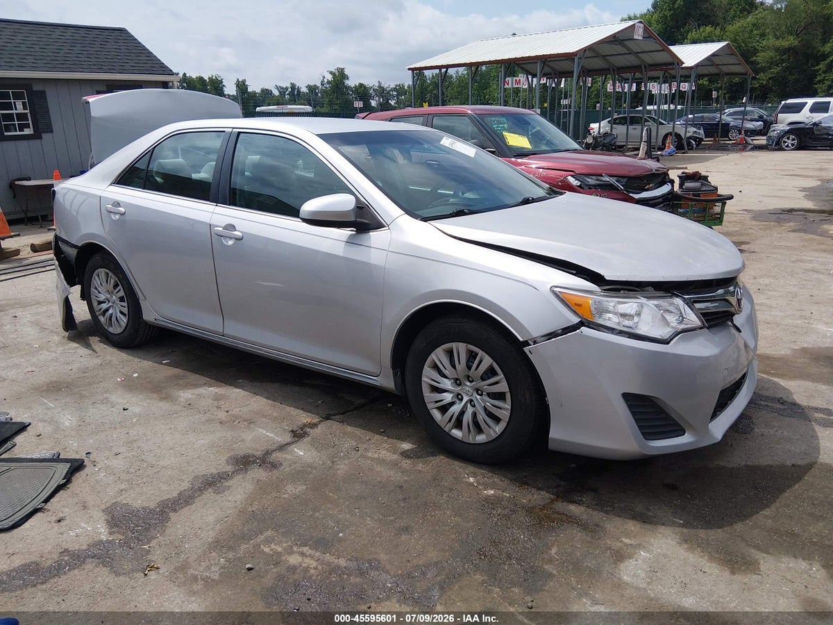2014 TOYOTA CAMRY LE