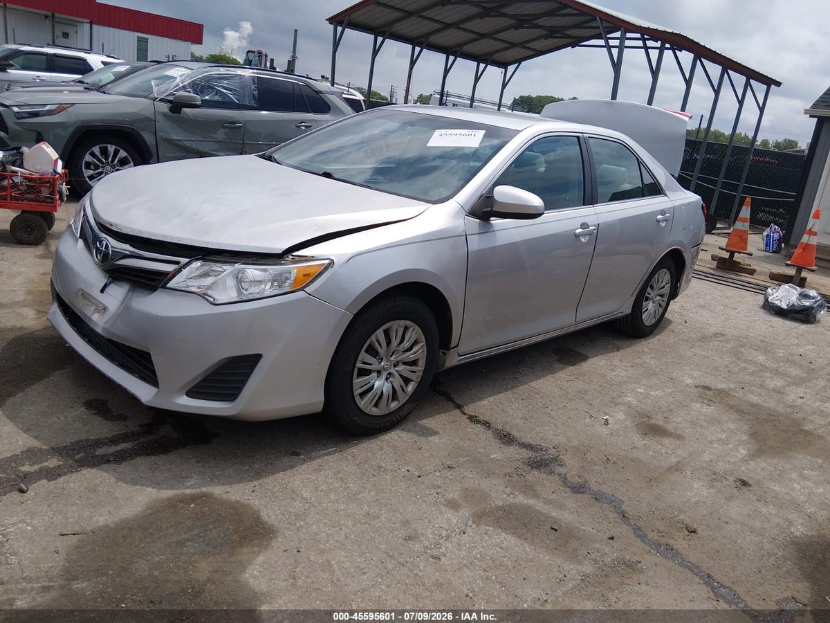 2014 TOYOTA CAMRY LE — снимка 2