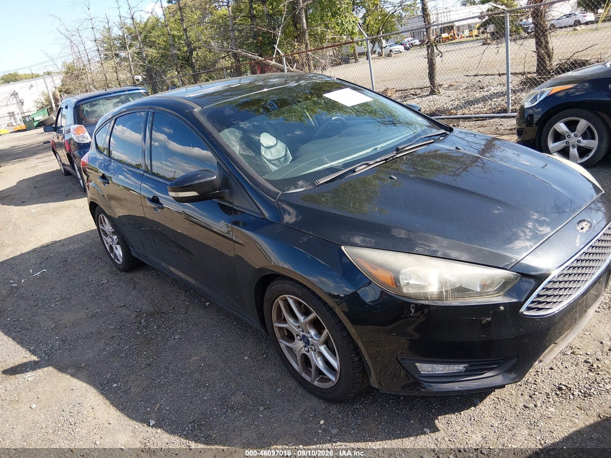 2015 FORD FOCUS SE