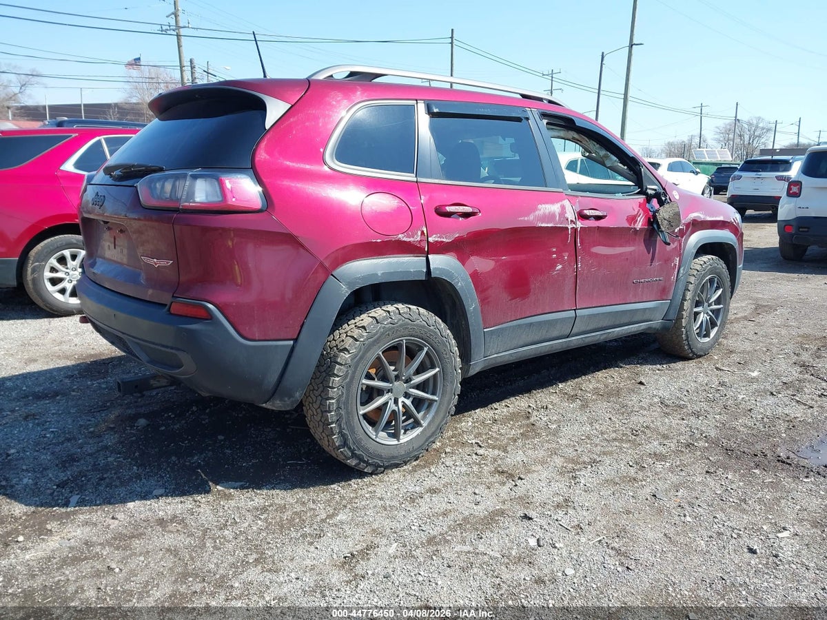 2019 JEEP CHEROKEE TRAILHAWK 4X4 — снимка 4