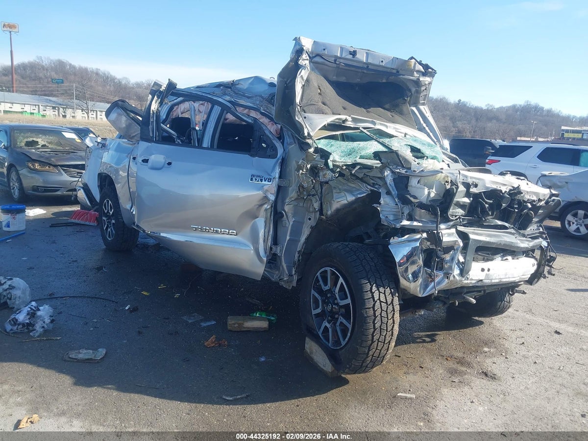 2015 TOYOTA TUNDRA SR5 5.7L V8