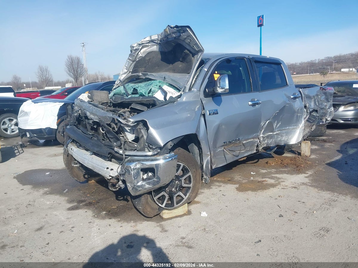 2015 TOYOTA TUNDRA SR5 5.7L V8 — снимка 2