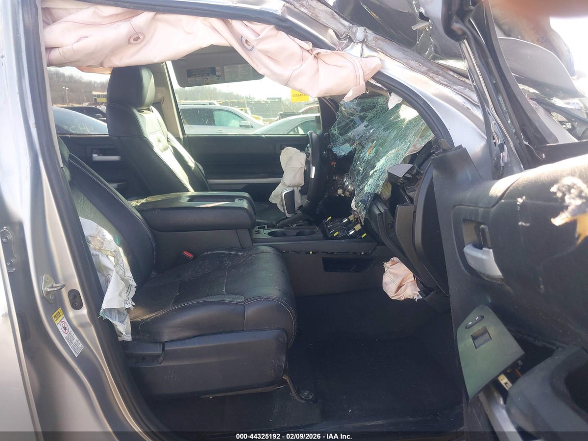 2015 TOYOTA TUNDRA SR5 5.7L V8 — снимка 5