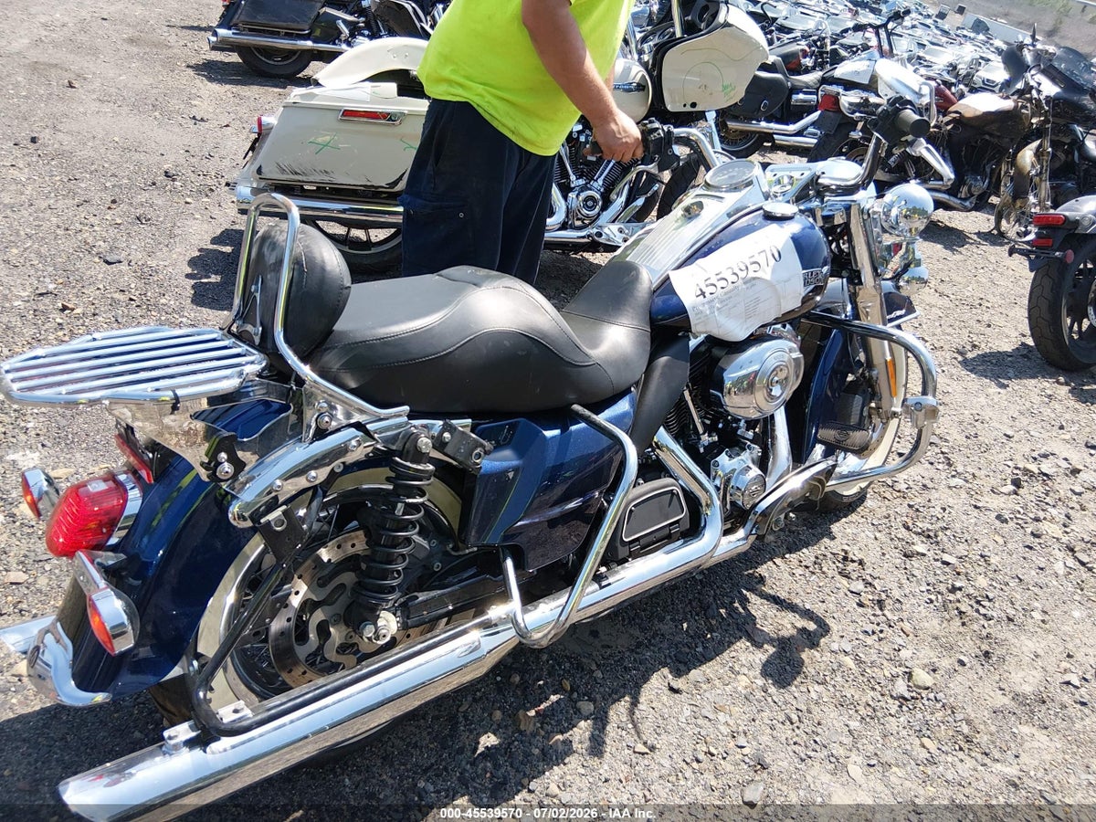 2013 HARLEY-DAVIDSON FLHRC ROAD KING CLASSIC — снимка 4