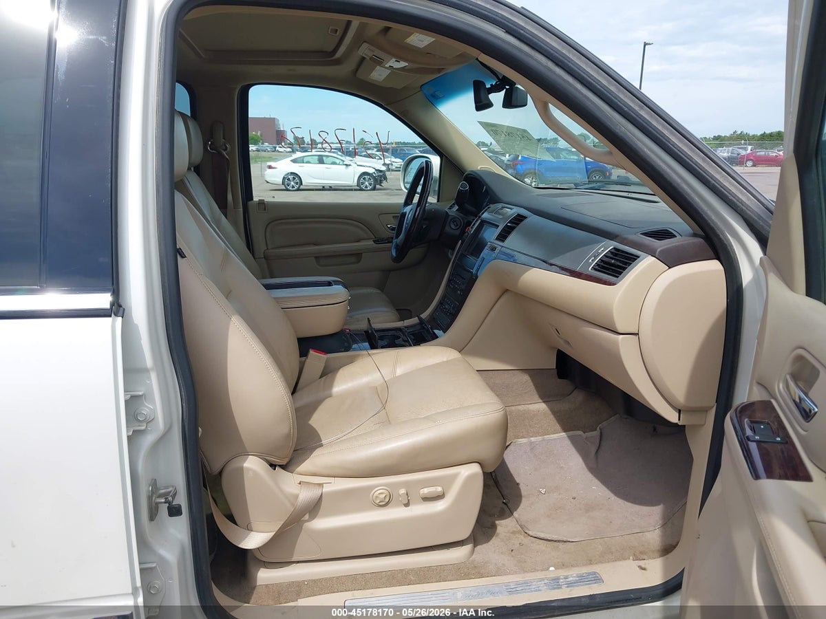 2012 CADILLAC ESCALADE ESV LUXURY — снимка 5