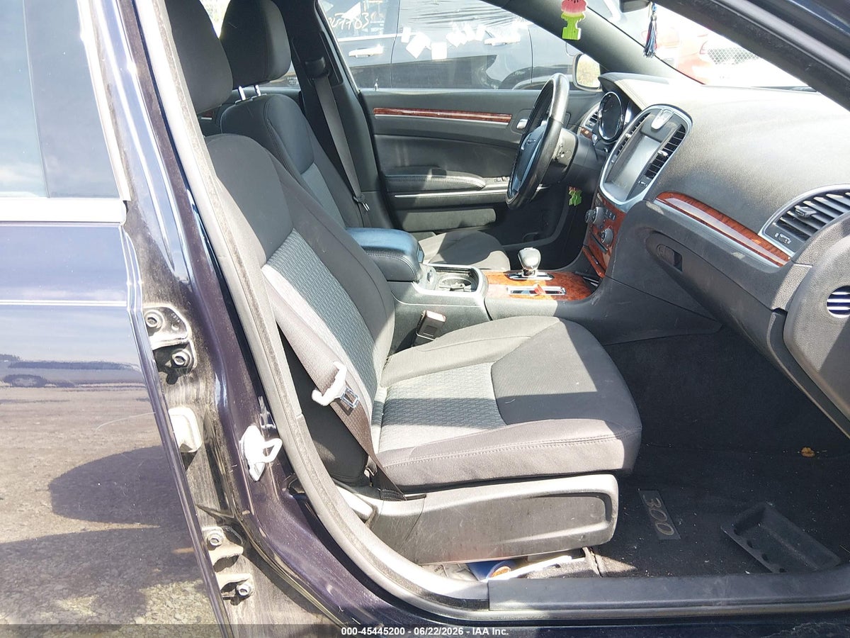 2012 CHRYSLER 300 — снимка 5