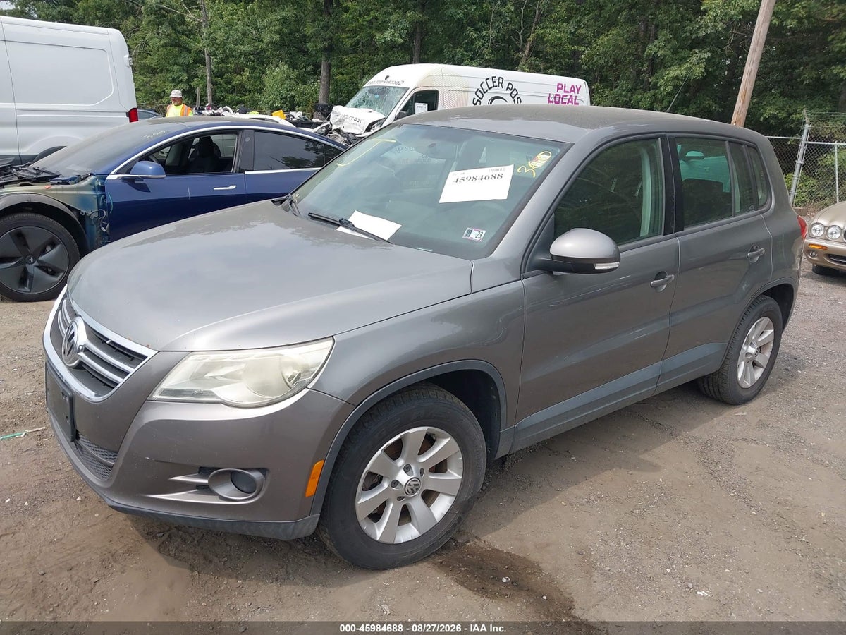 2010 VOLKSWAGEN TIGUAN S — снимка 2