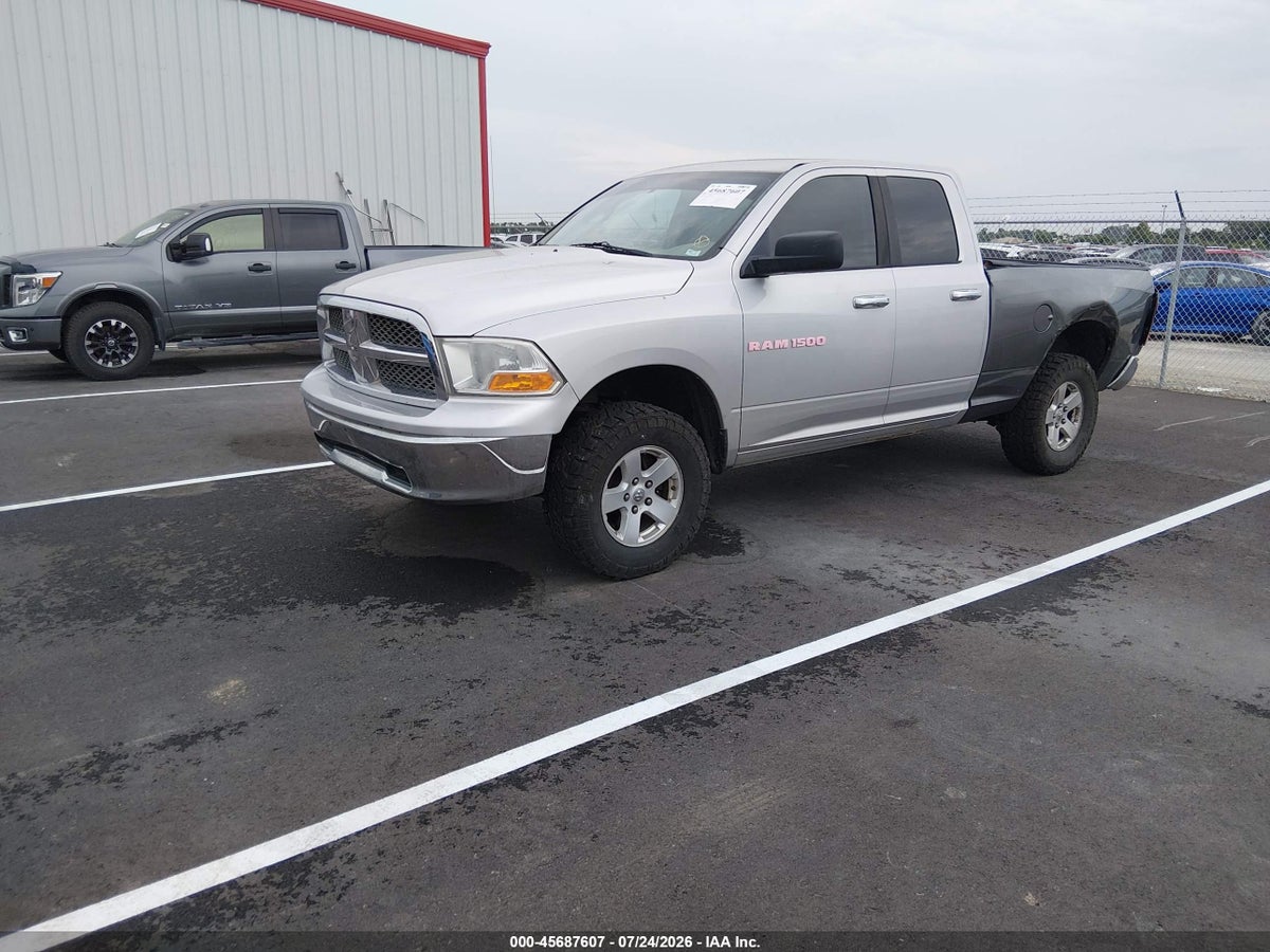 2012 RAM 1500 SLT — снимка 2