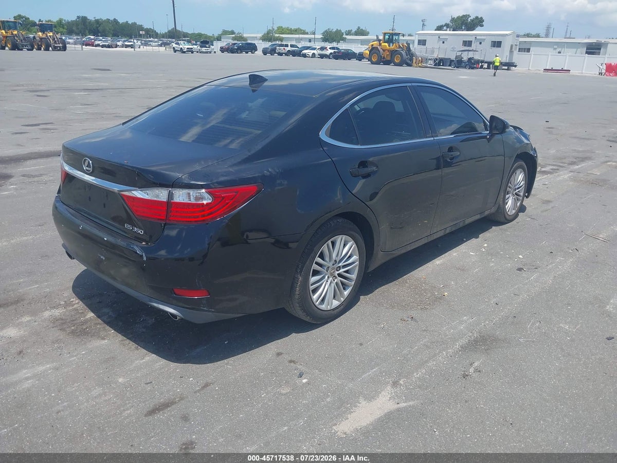 2015 LEXUS ES 350 — снимка 4