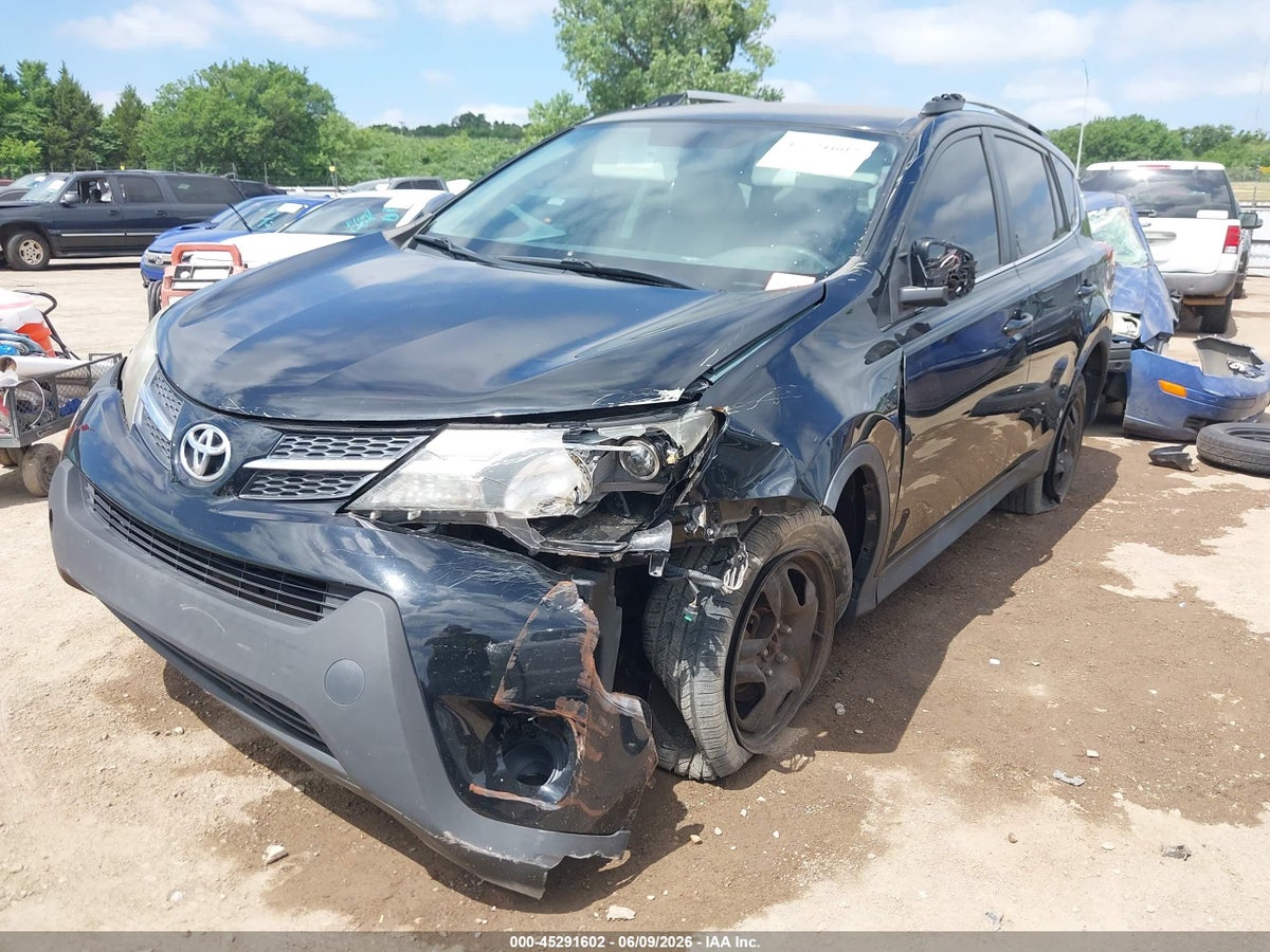 2015 TOYOTA RAV4 LE — снимка 2