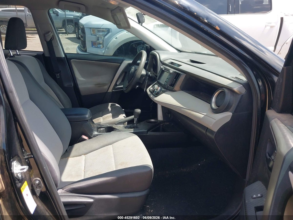 2015 TOYOTA RAV4 LE — снимка 5