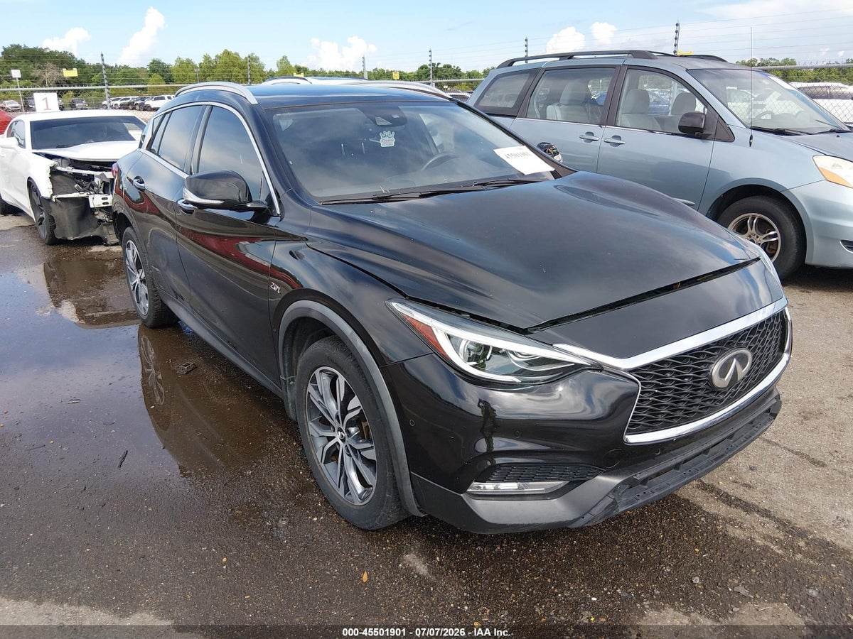 2017 INFINITI QX30 PREMIUM
