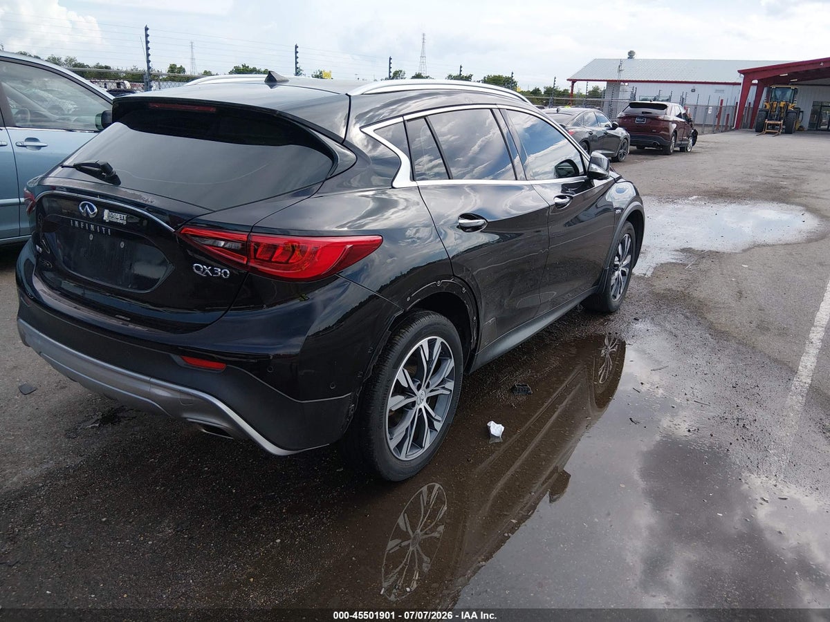 2017 INFINITI QX30 PREMIUM — снимка 4