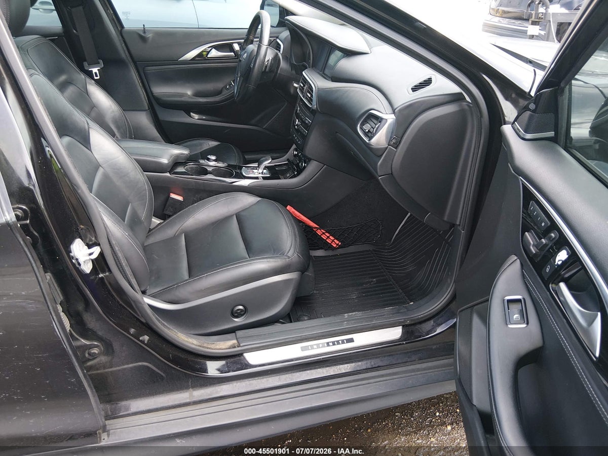 2017 INFINITI QX30 PREMIUM — снимка 5