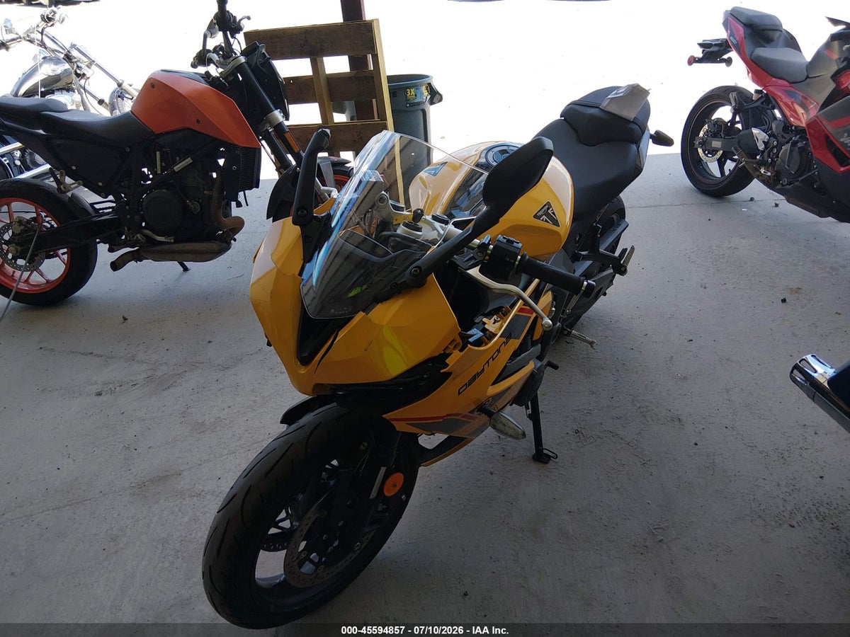 2026 TRIUMPH MOTORCYCLE DAYTONA 660 — снимка 2