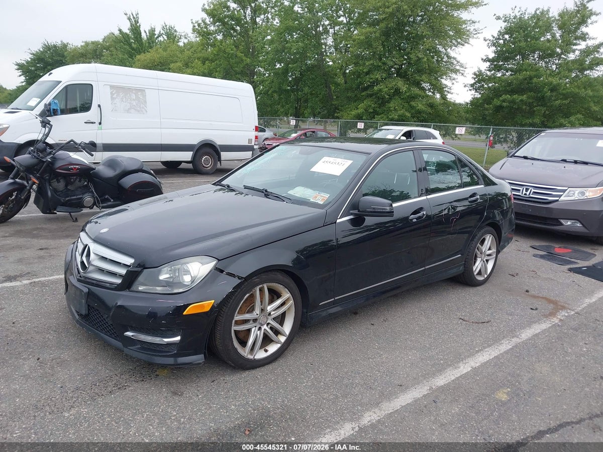 2013 MERCEDES-BENZ C 300 SPORT 4MATIC — снимка 2