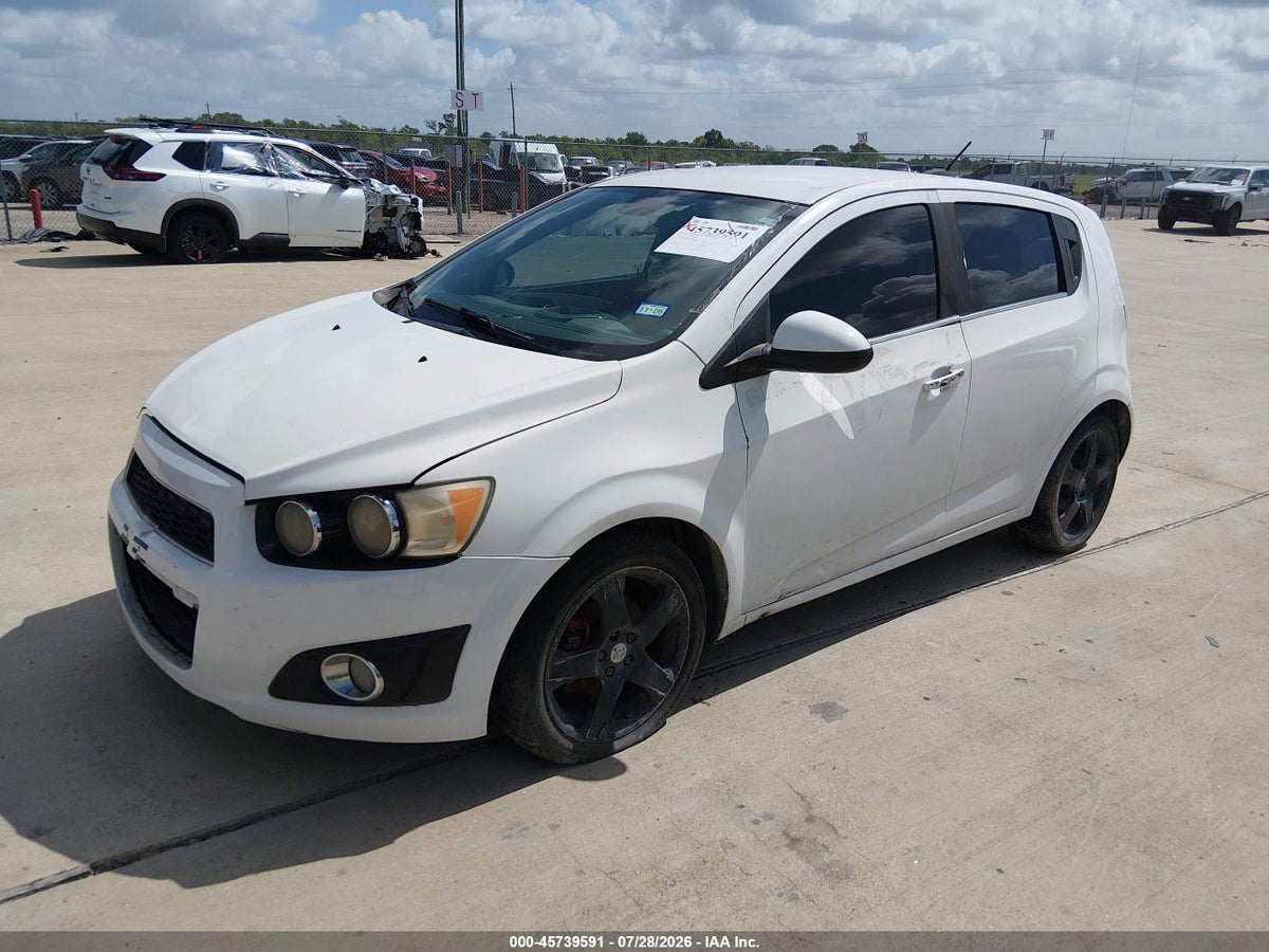 2015 CHEVROLET SONIC LTZ AUTO — снимка 2