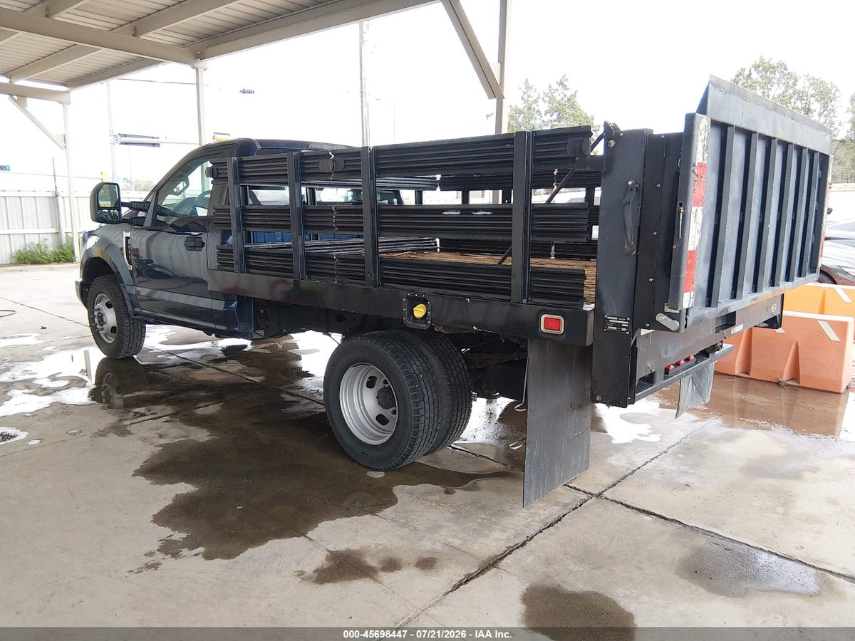 2018 FORD F-350 CHASSIS XL — снимка 3