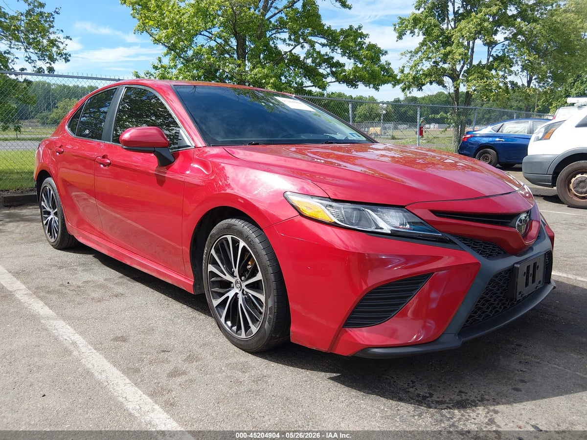 2020 TOYOTA CAMRY SE