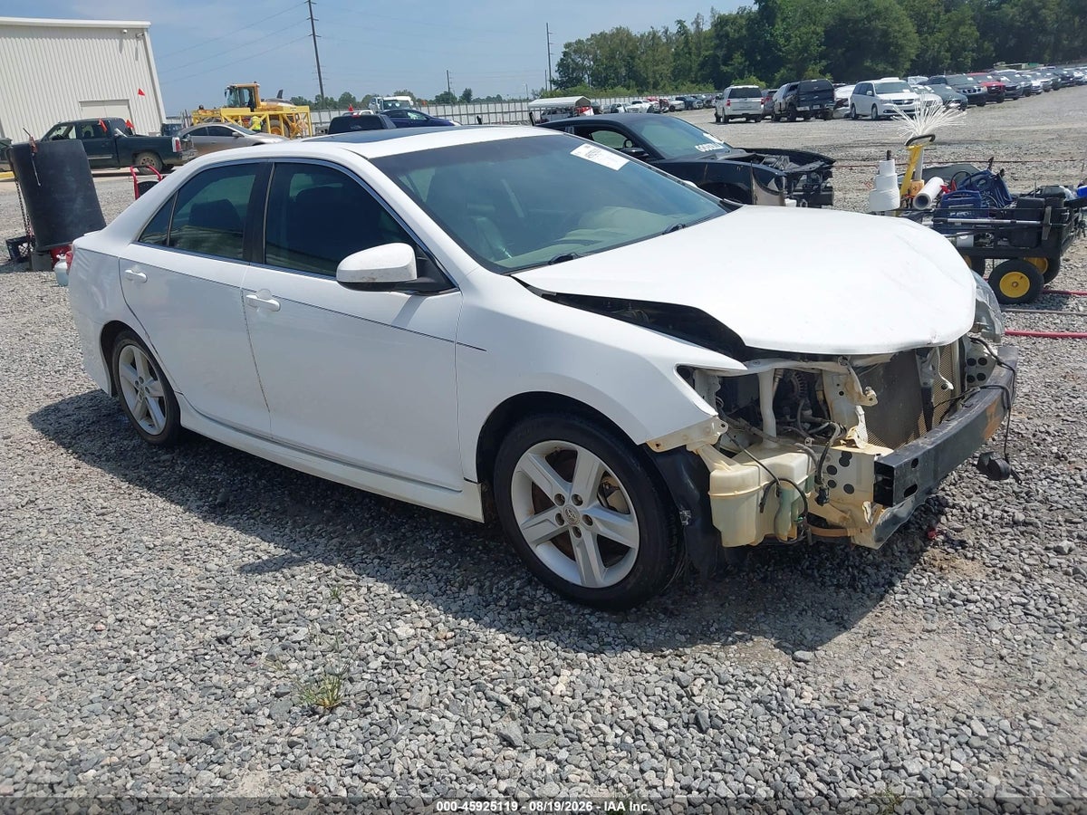 2012 TOYOTA CAMRY SE
