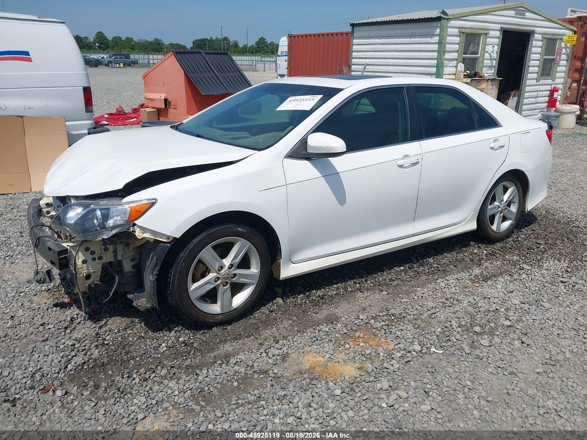 2012 TOYOTA CAMRY SE — снимка 2