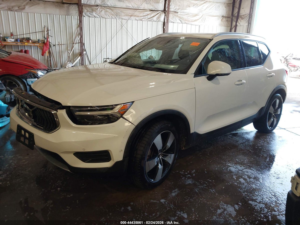 2019 VOLVO XC40 T5 MOMENTUM/T5 R-DESIGN — снимка 2