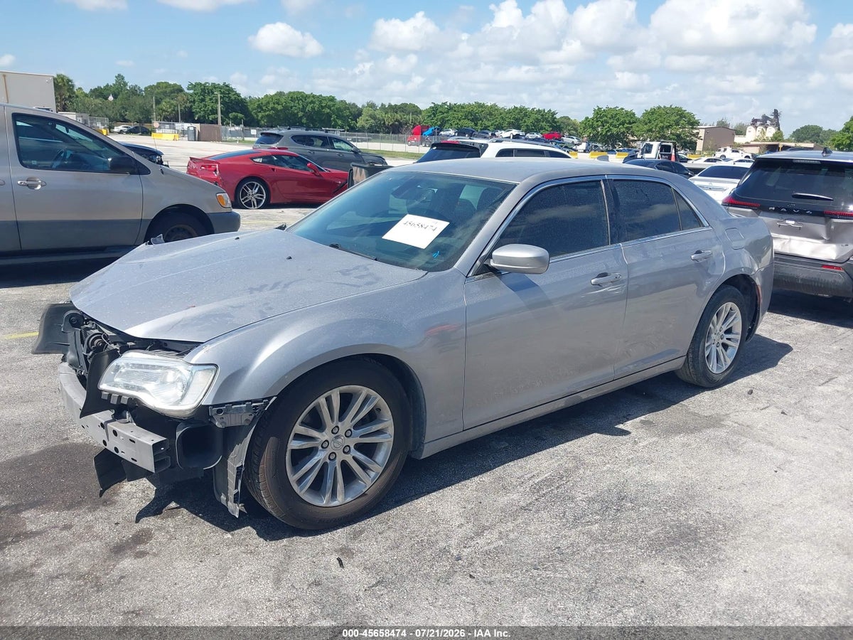 2017 CHRYSLER 300 LIMITED — снимка 2