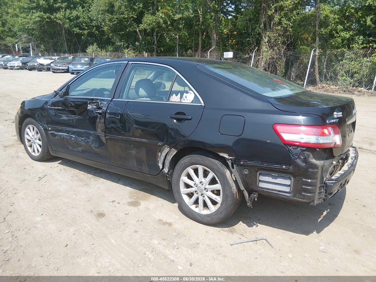 2011 TOYOTA CAMRY XLE — снимка 3