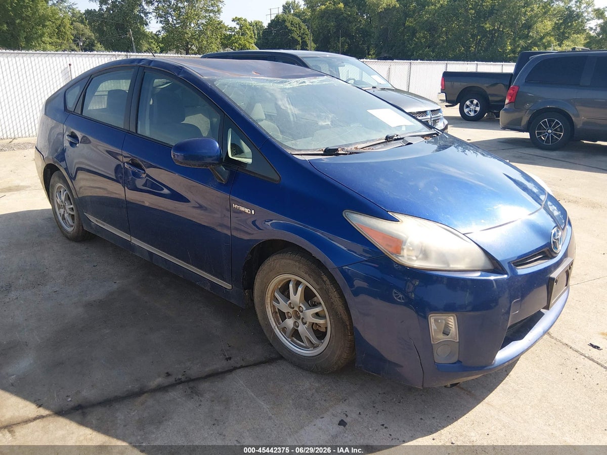 2011 TOYOTA PRIUS THREE