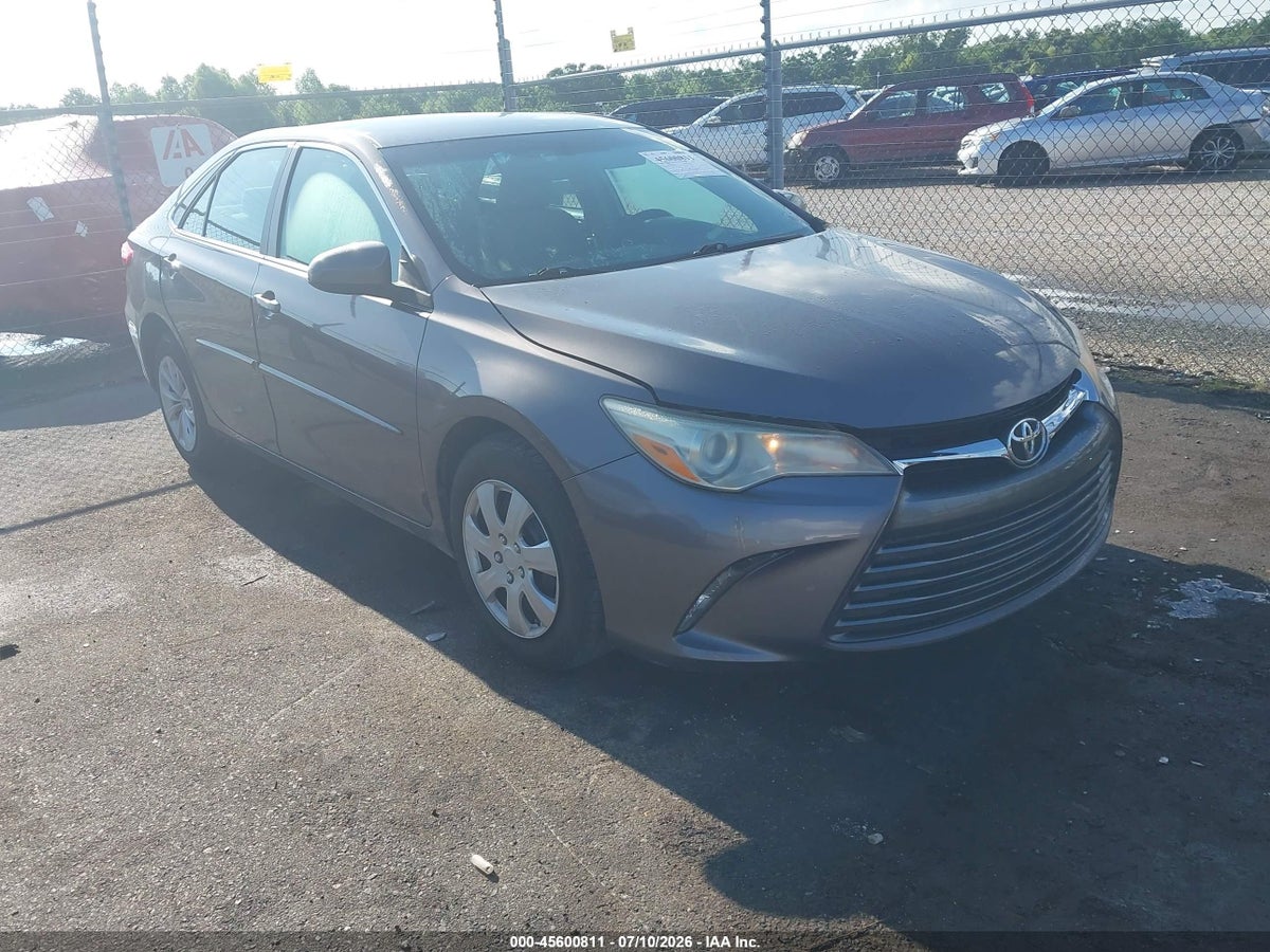 2015 TOYOTA CAMRY LE