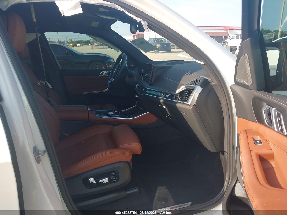 2025 BMW X5 M60I — снимка 5