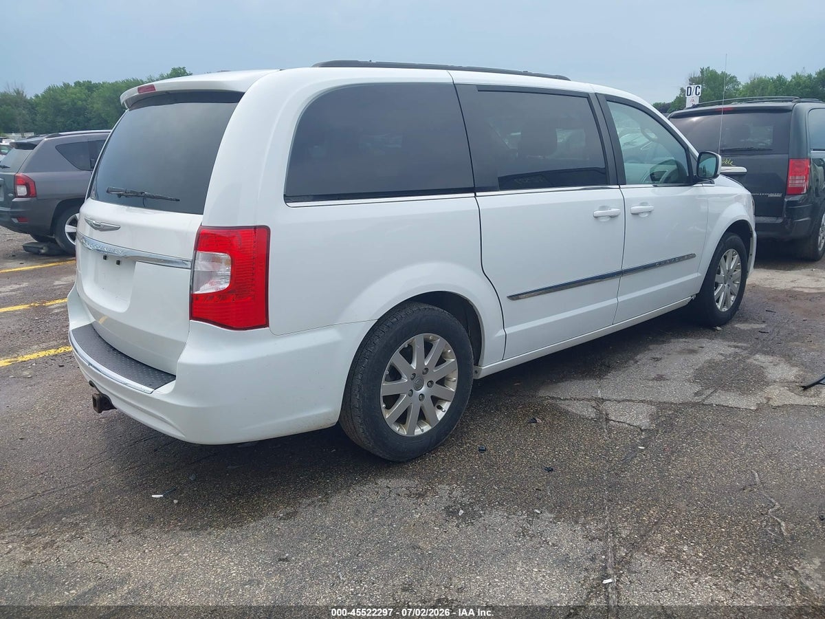 2016 CHRYSLER TOWN & COUNTRY TOURING — снимка 4