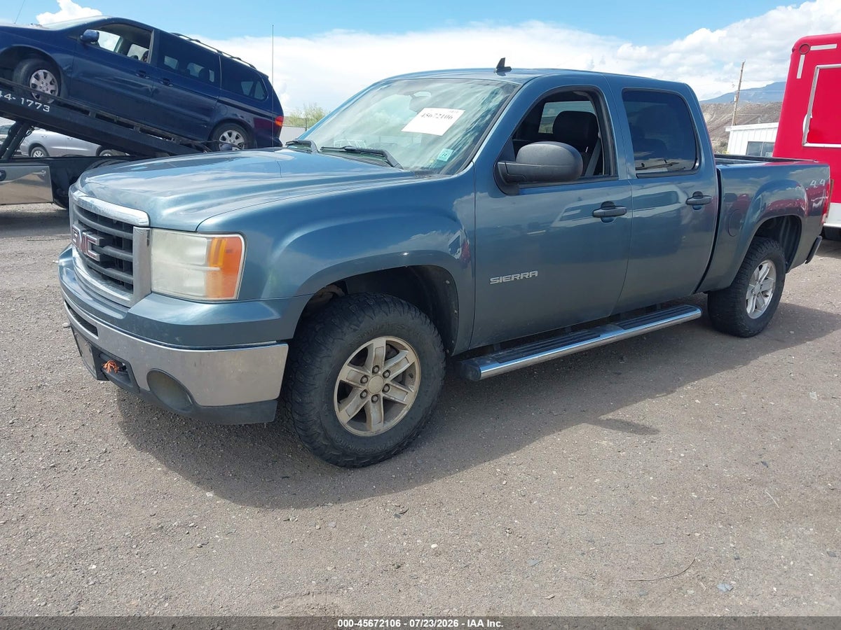 2011 GMC SIERRA 1500 SLE — снимка 2