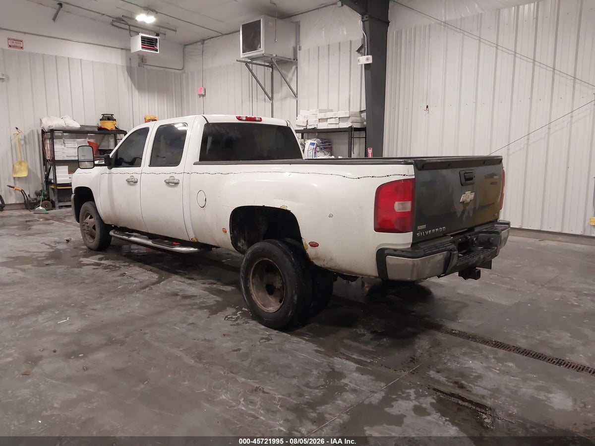 2010 CHEVROLET SILVERADO 3500HD LTZ — снимка 3