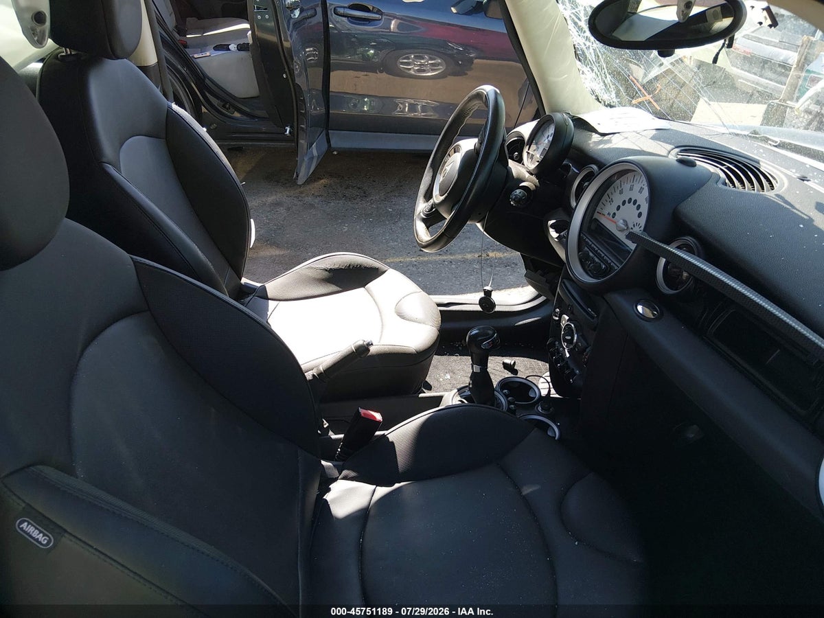 2011 MINI COOPER S — снимка 5