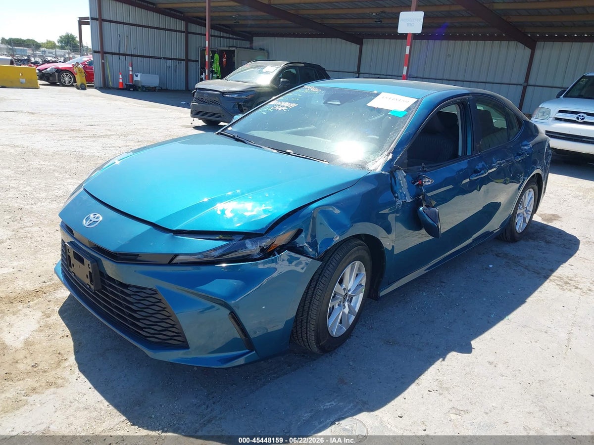 2026 TOYOTA CAMRY LE — снимка 2